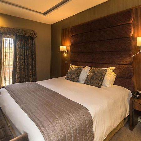 The Mere Golf Resort & Spa エクステリア 写真