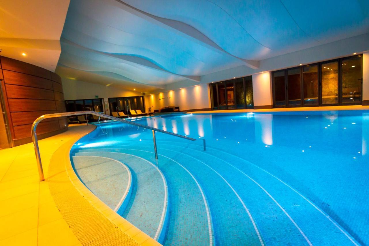 The Mere Golf Resort & Spa エクステリア 写真