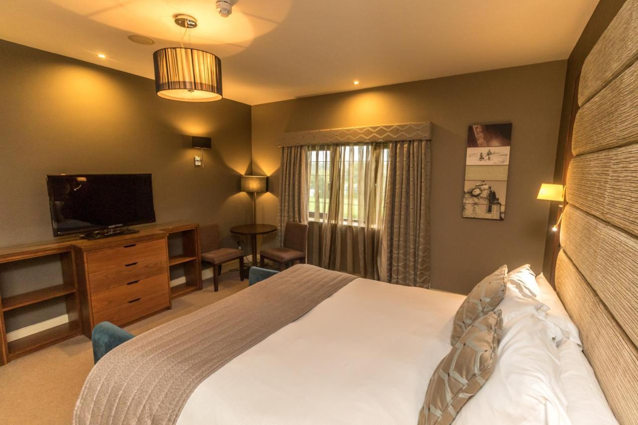 The Mere Golf Resort & Spa エクステリア 写真