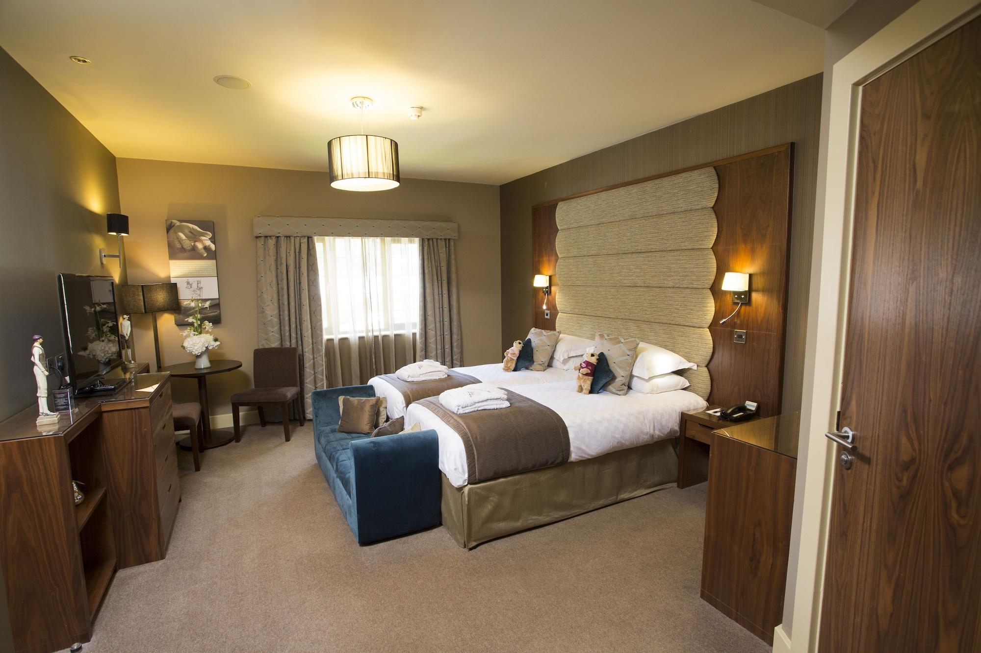 The Mere Golf Resort & Spa エクステリア 写真